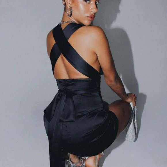 Princess Polly Katina Mini Dress Black Size 14 NWT - Picture 1 of 3